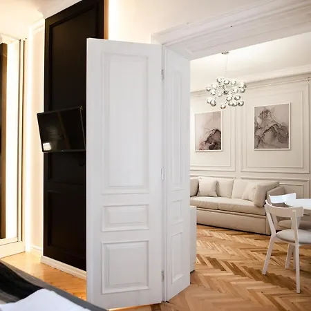 Gepner On Rynok Square * Lviv