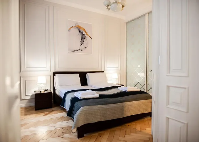 Gepner On Rynok Square * Львов