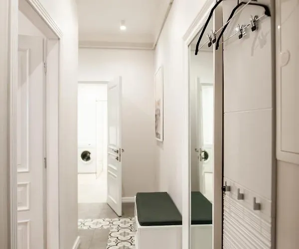 Gepner On Rynok Square